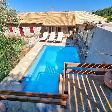 Вилла Karya Boutique Mansion Karia  Экстерьер фото
