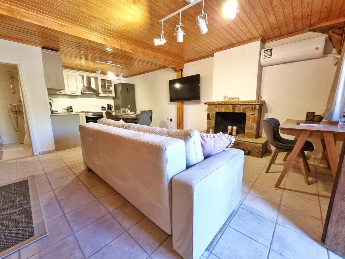 Вилла Karya Boutique Mansion Karia  Экстерьер фото