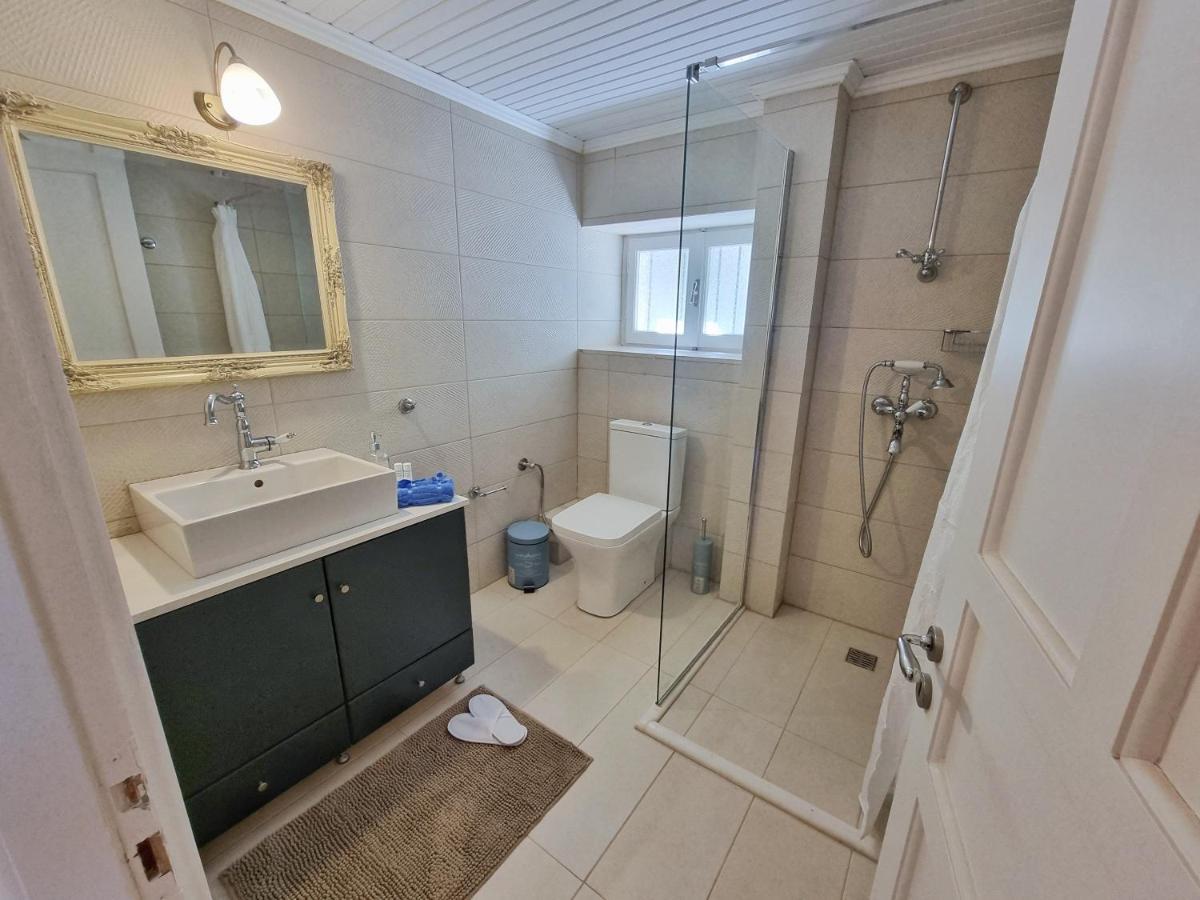 Вилла Karya Boutique Mansion Karia  Экстерьер фото